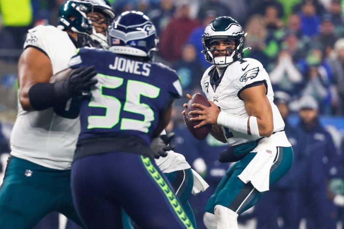 Jalen Hurts and the Philadelphia Eagles remain in control of the NFC East despite three-straight losses.